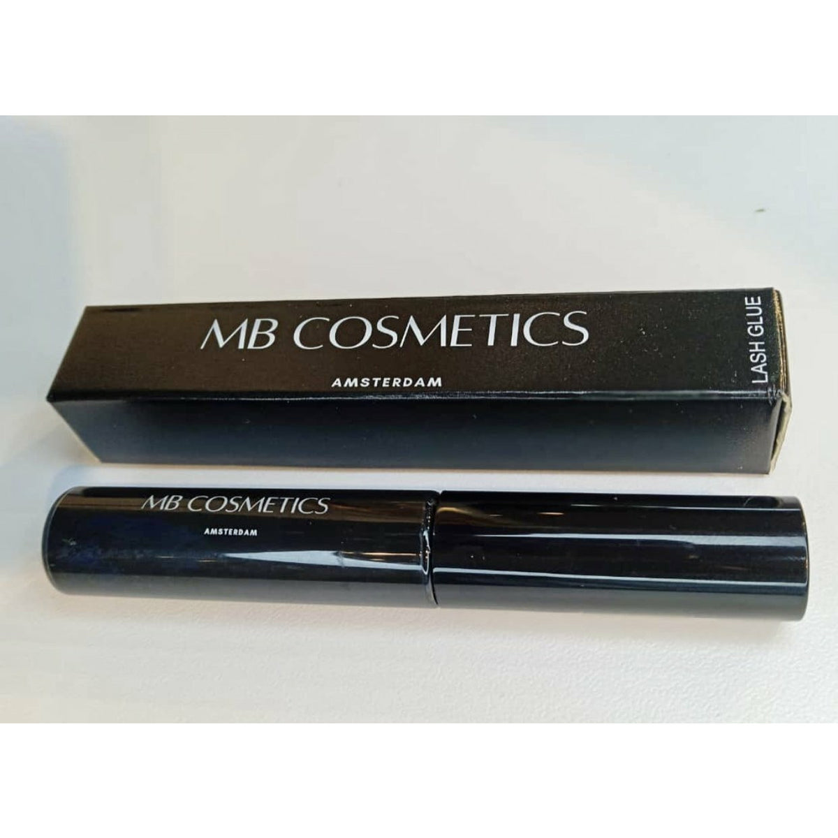 MB COSMETICS AMSTERDAM EYE LASH GLUE